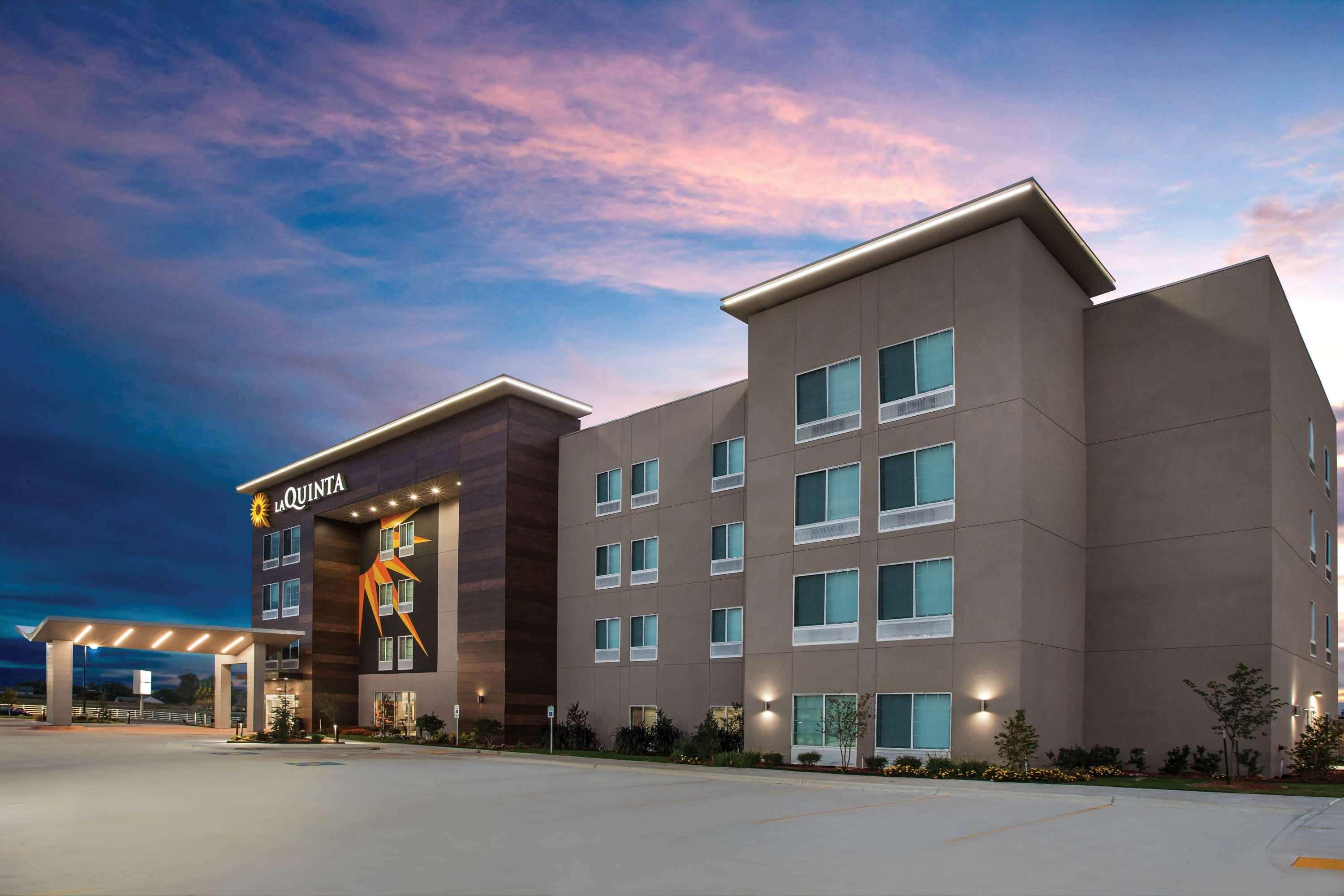 La Quinta By Wyndham Owasso Hotel Exterior foto